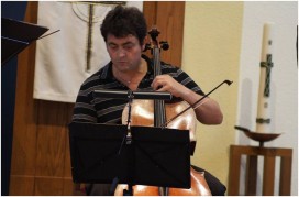 Koffieconcert op Zuurdijk, Martin Grundaj op cello, solo