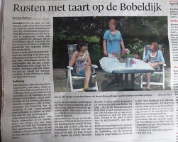 Rusten met taart op de Bobeldijk (Berkhout)